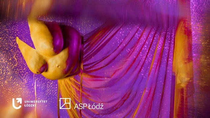 An object from the "(Mis)matched" exhibition in an artistic interpretation – a dress with a corset