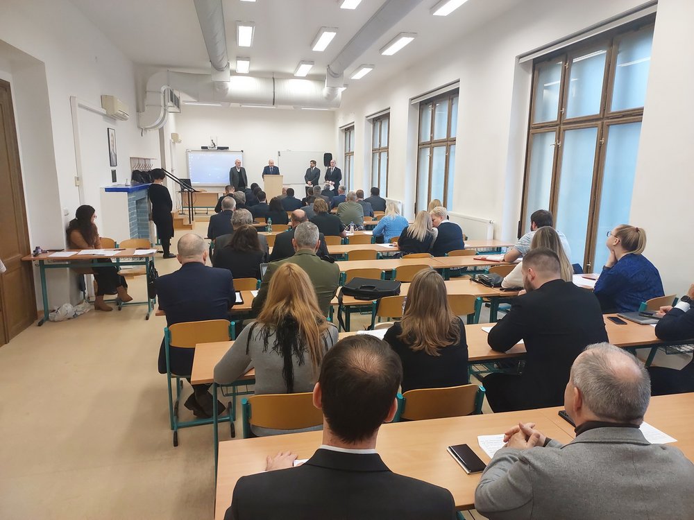 Konferencja o zbrodniach wojennych w Pilznie