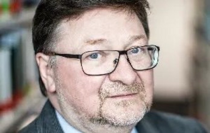 a portrait photo of Prof. Kaniowski