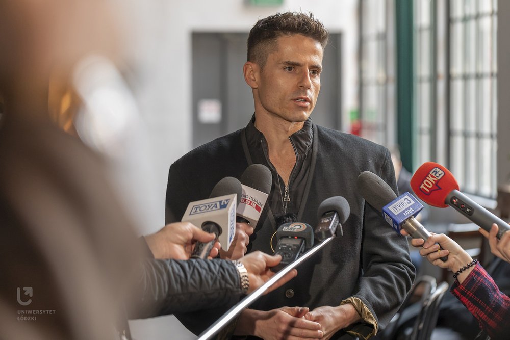 a photo from the briefing part