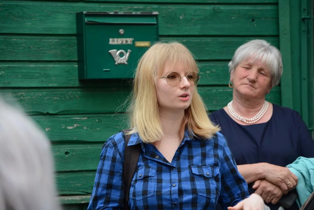 Monika Raj na osiedlu