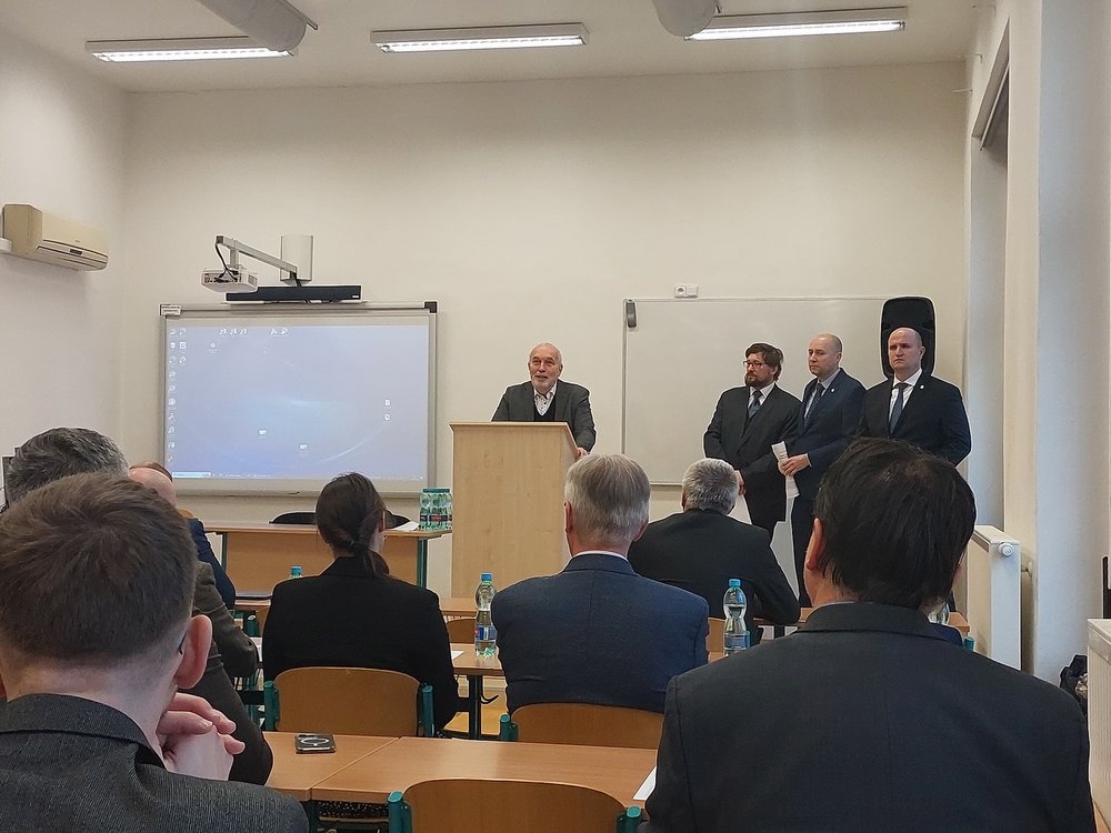 Konferencja o zbrodniach wojennych w Pilznie