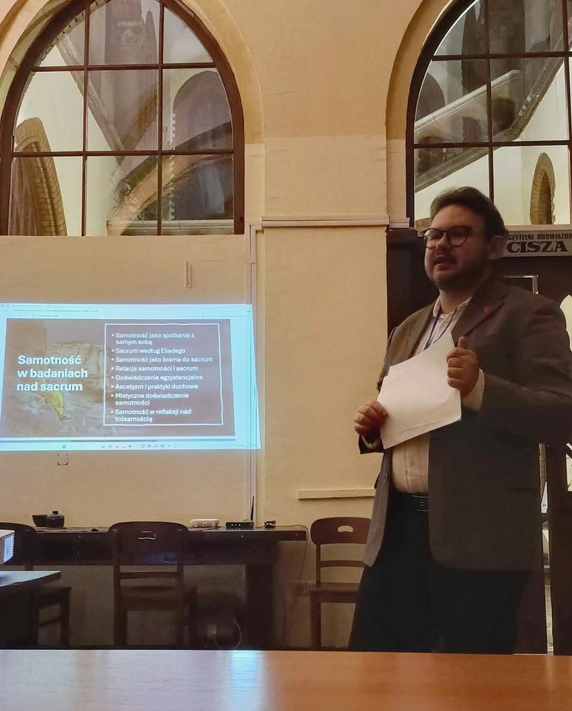 Kamil Ludwiczak na konferencji