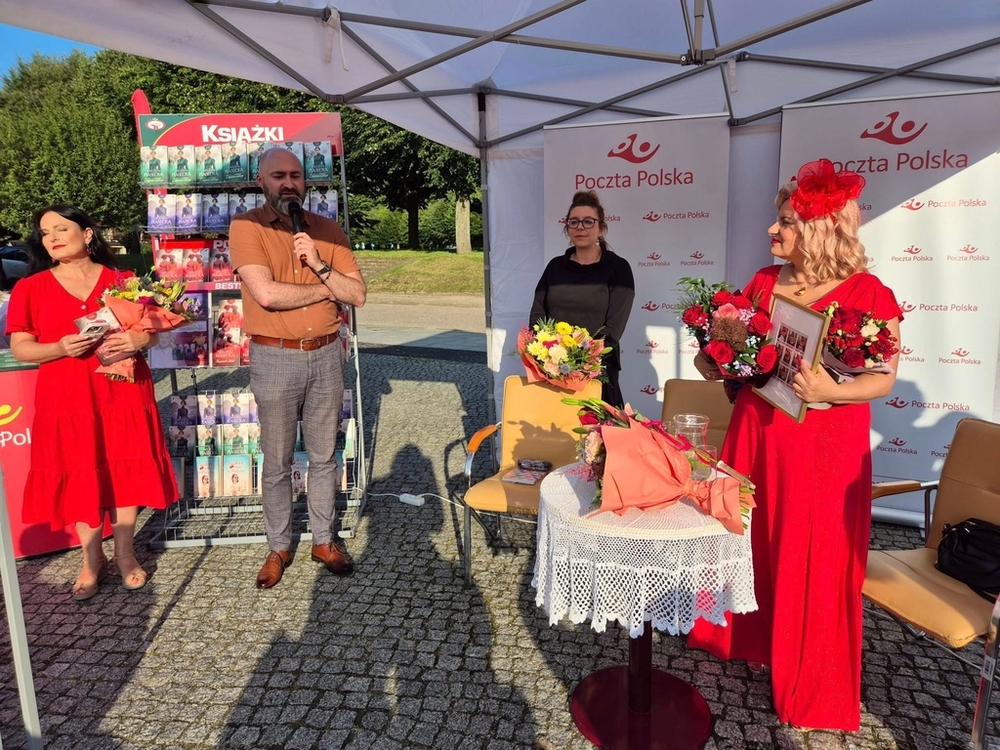 Photo from the book promotion with the participation of Dr Ewelina Kostrzewska